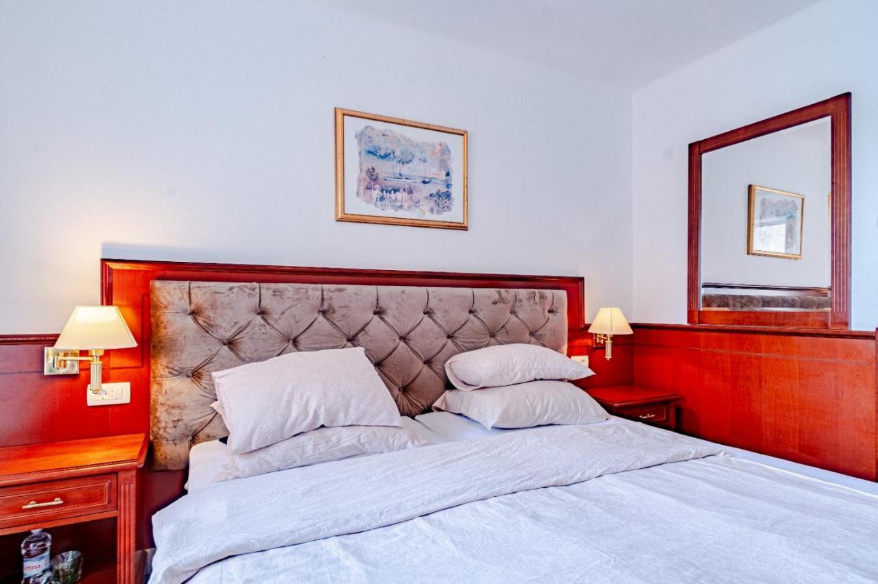 Hotel Dalmacija Vela Luka Extérieur photo